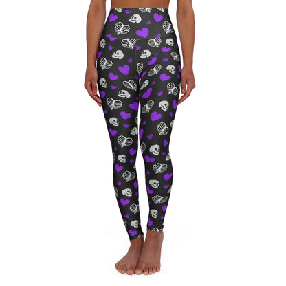 Skulls and purple hearts High Waisted Yoga Leggings