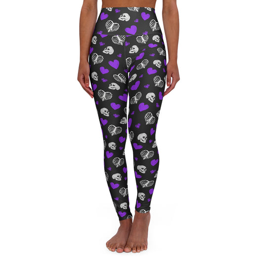 Skulls and purple hearts High Waisted Yoga Leggings